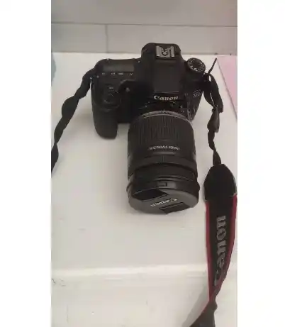 دوربین canon 70D دست دو