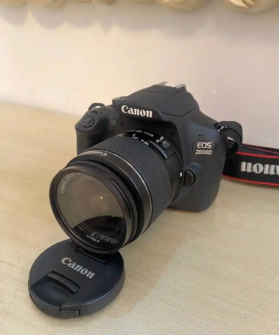 فروش دوربین Canon 200D + لنز 18-55 دست دو