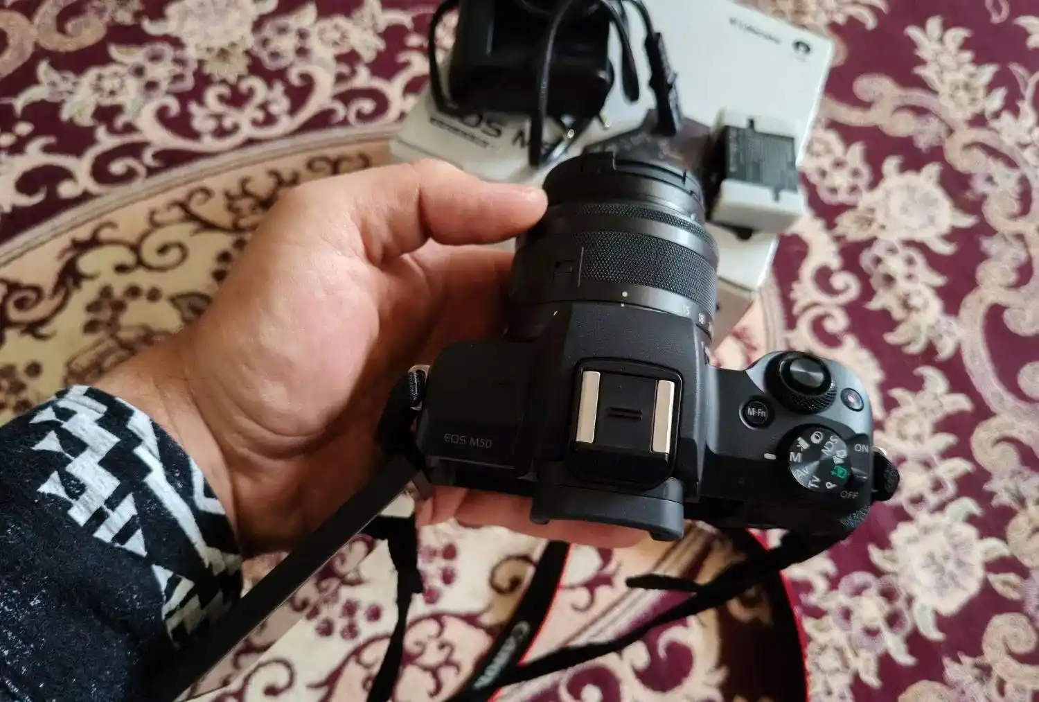 دوربین m50 دست دو