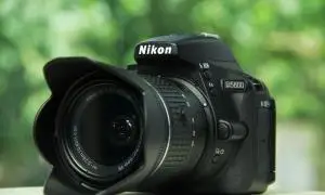 دوربین حرفه ای نیکون D5600 عکاسی و فیلمبرداری دست دوم