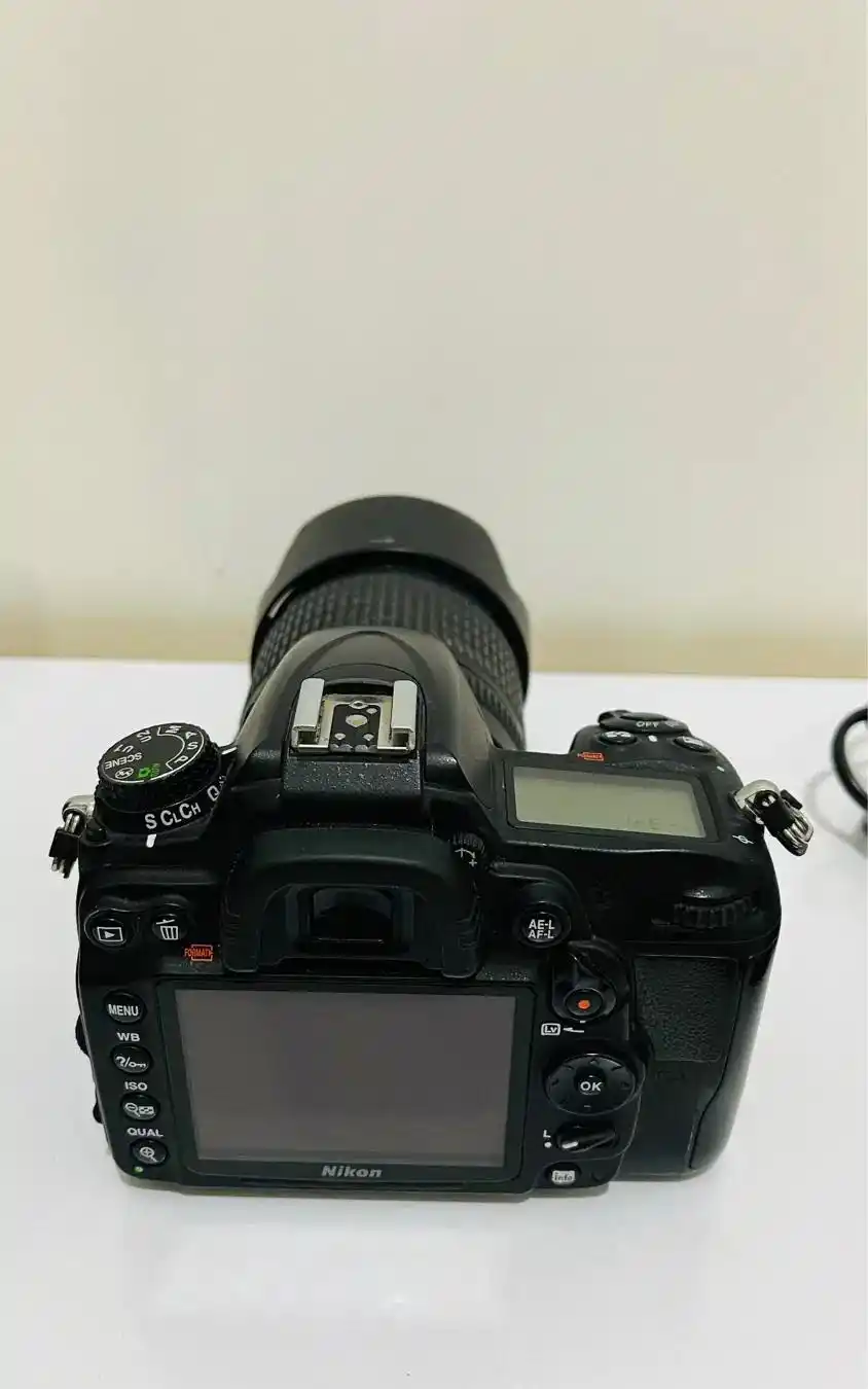 دوربین nikon D7000 دست دو