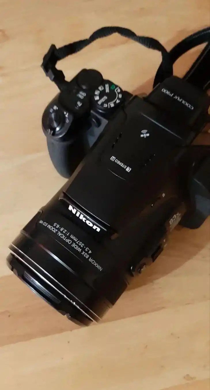 دوربین Nikon cool pix p900 دست دو