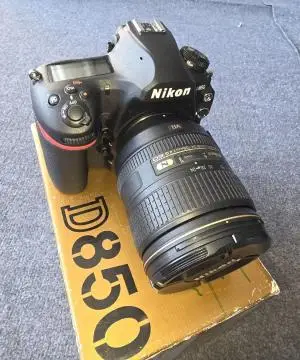 دوربین حرفه ای فول فریم d850 نیکن با لنز دست دوم