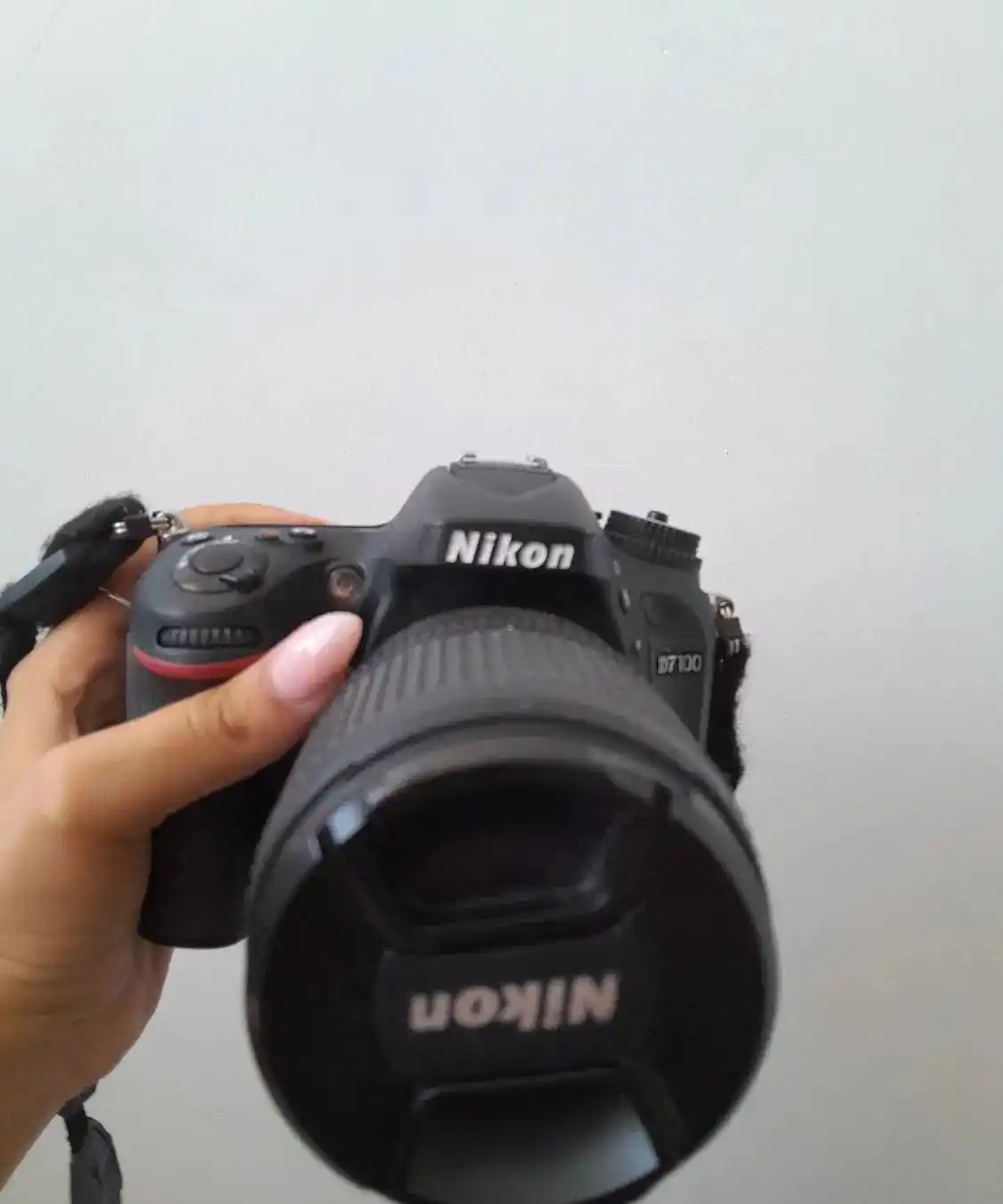 Nikon D7100  18-105 VR فقط 18700 شات بسیار تمیز دست دو