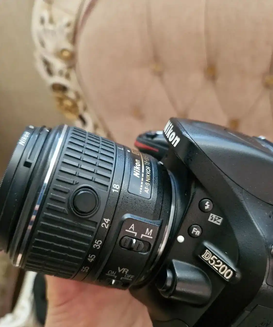 دوربین نیکون D5200 دست دو