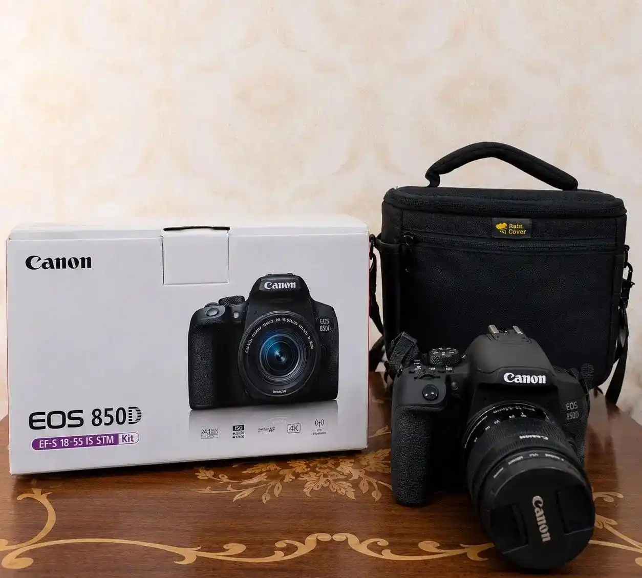 دوربین Canon 850D دست دو