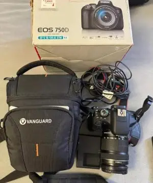 دوربین Canon 750D + لنز 55-18 دست دوم