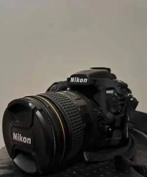 Nikon D810 فول‌فریم لنزحرفه‌ای Tamron 85 f/1.8 VC دست دوم