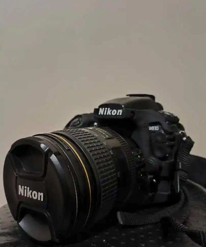 دوربین D810 nikon دست دو