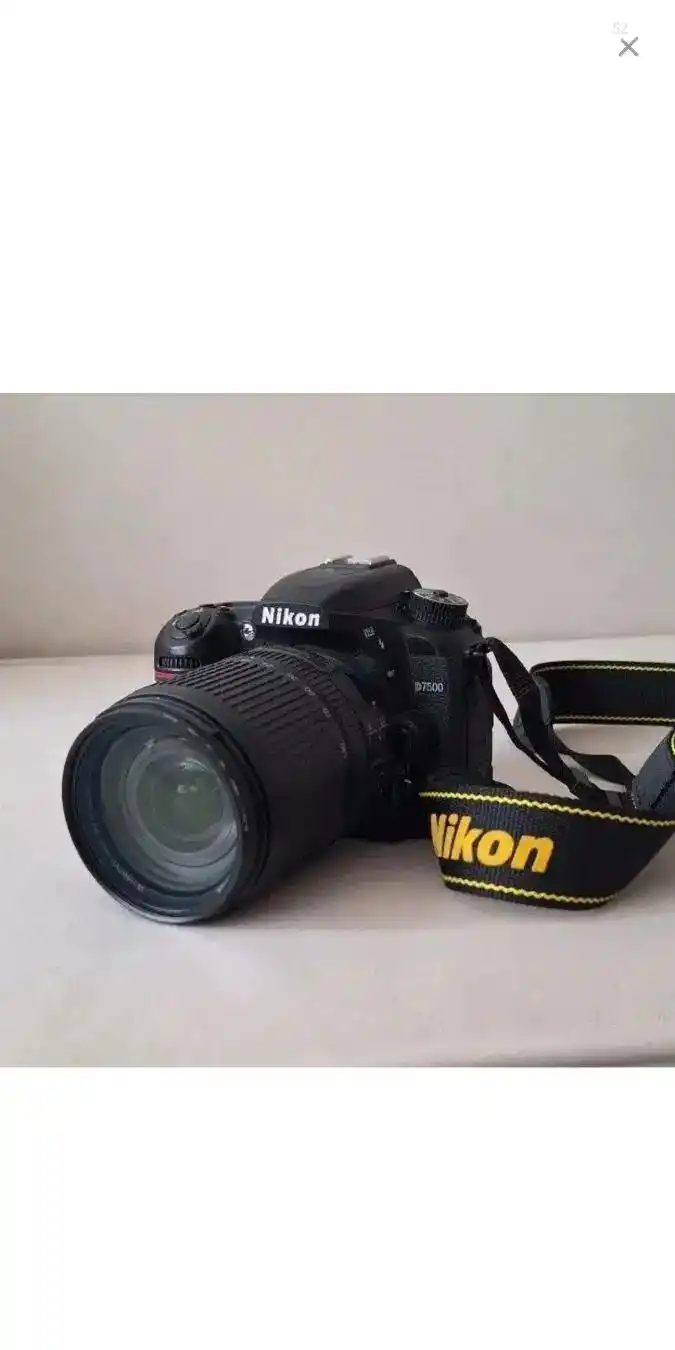 دوربین d7500 فوق تمیز و کم کار دست دو