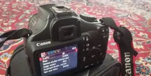 فروش دوربین کنون ۱۱۰۰ دی دست دوم