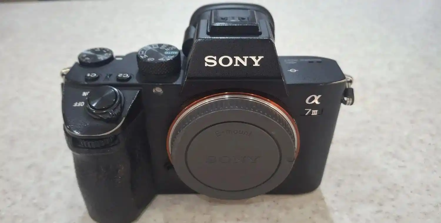 دوربین سونی آلفا سون 3 / Sony a7 III دست دو