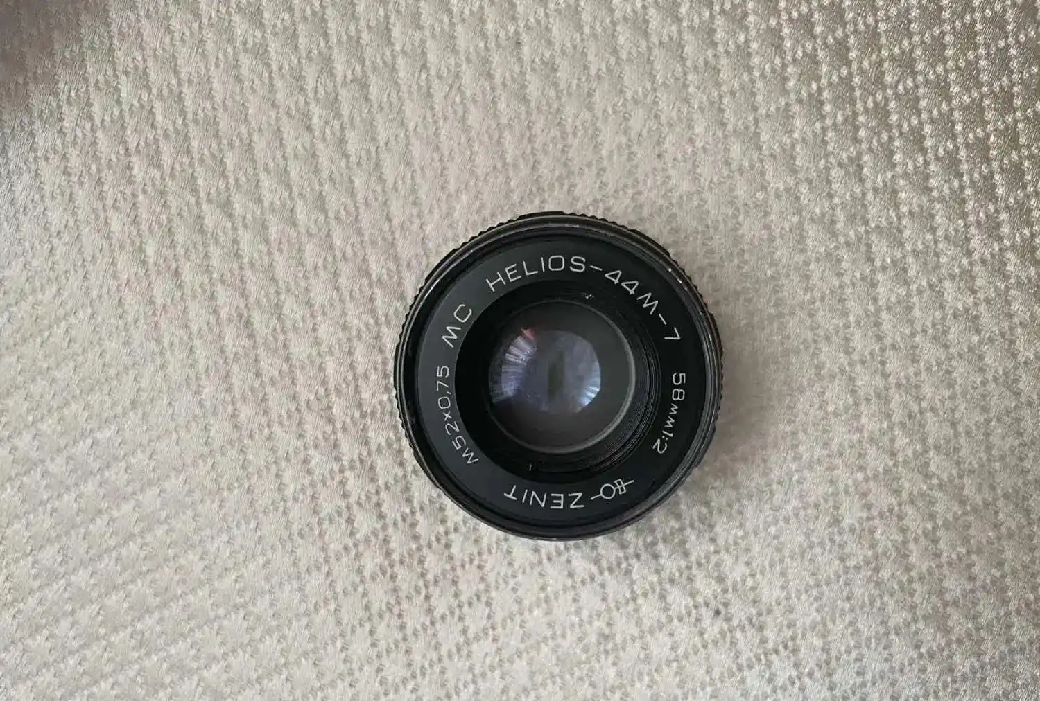 لنز زنیت با مانت نیکون و گریپ d7100 دست دو