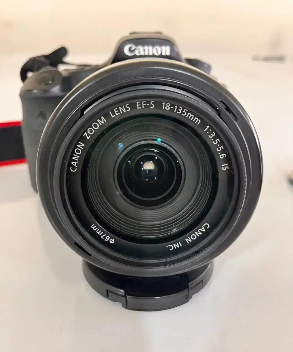 دوربین عکاسی canon 60 D دست دو