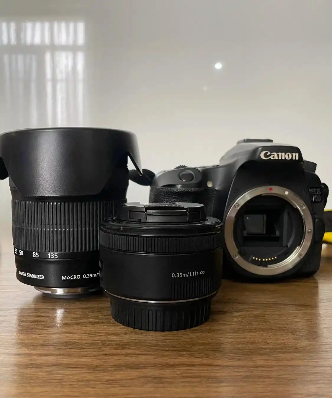 دوربین cannon 70D دست دو