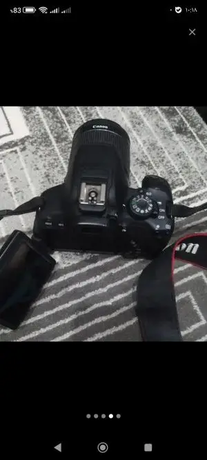 Canon700d دست دوم