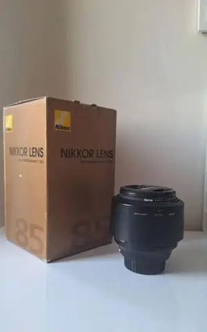 لنز نیکون Nikon 85mm F/1.8G AF-S در حد آکبند دست دوم