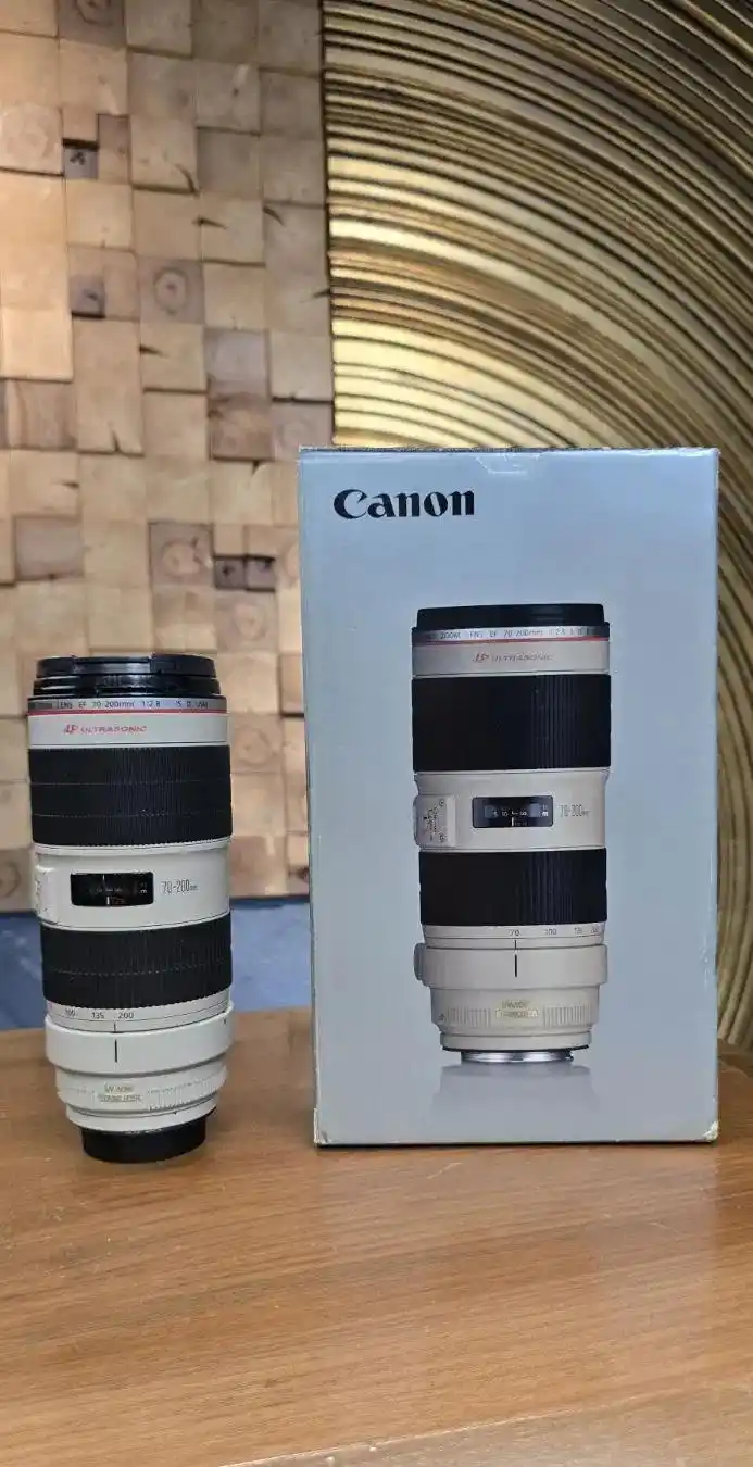 لنز کانن EF 70-200mm f/2.8L IS II USM دست دو