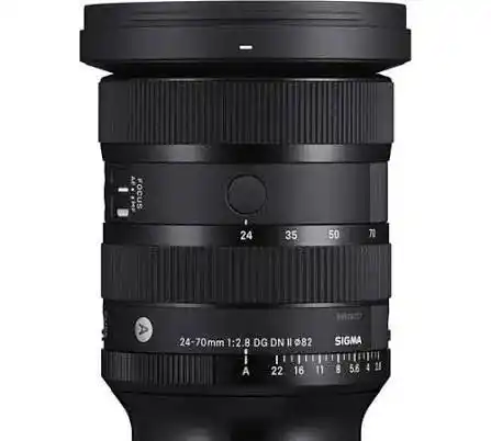 لنز سیگما مانت سونی SIMGA 24-70 DG DN II دست دو