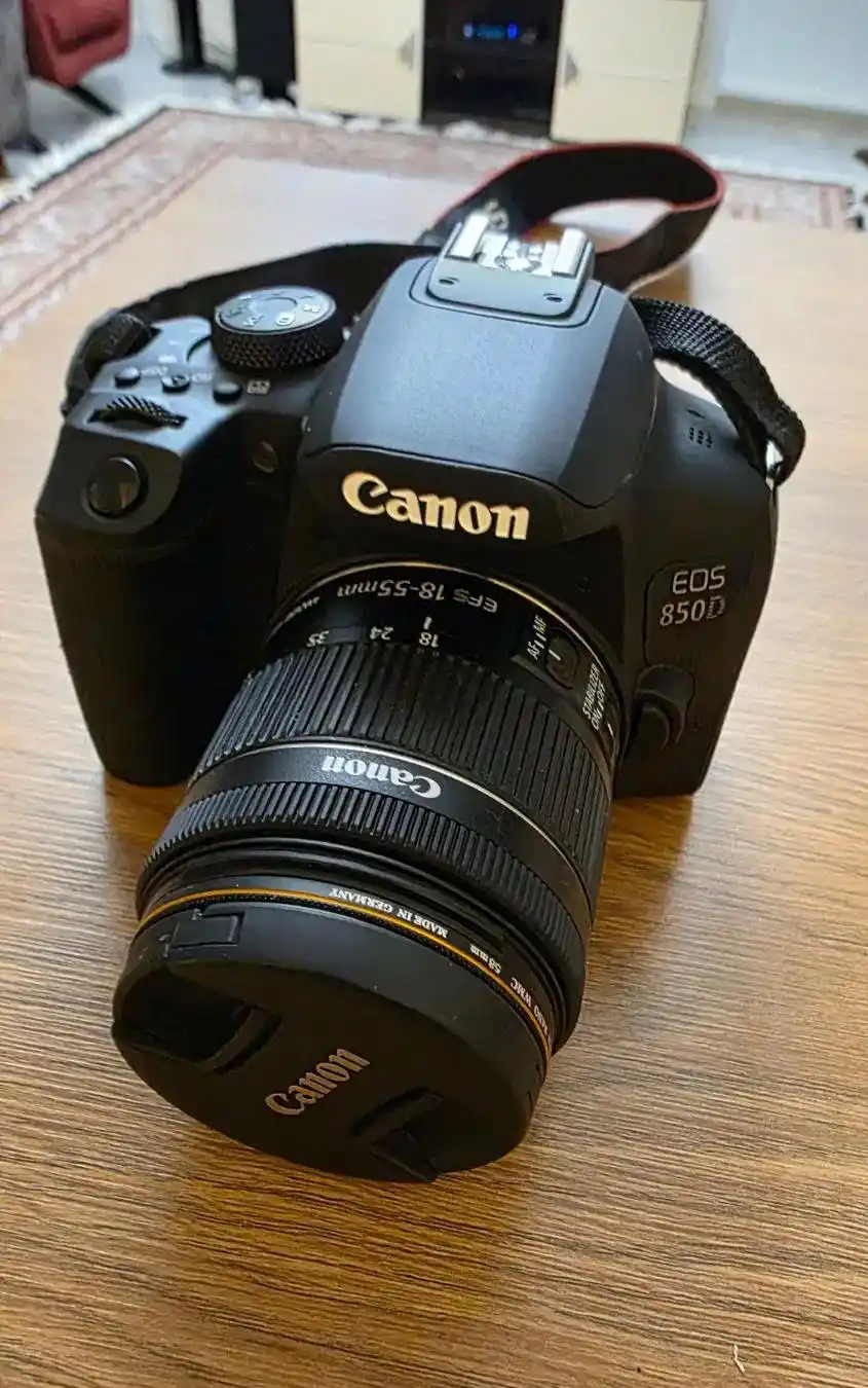 دوربین کنون canon 850d با لنز 55-18 دست دو
