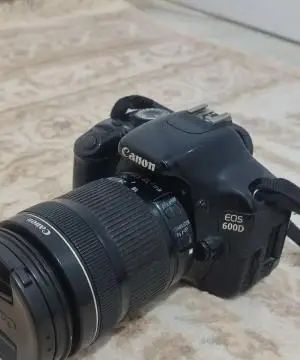 کیت دوربین کانن 600D+18-55MM دست دوم