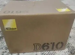 D610 Nikon همراه با لنز 24-120 دست دوم
