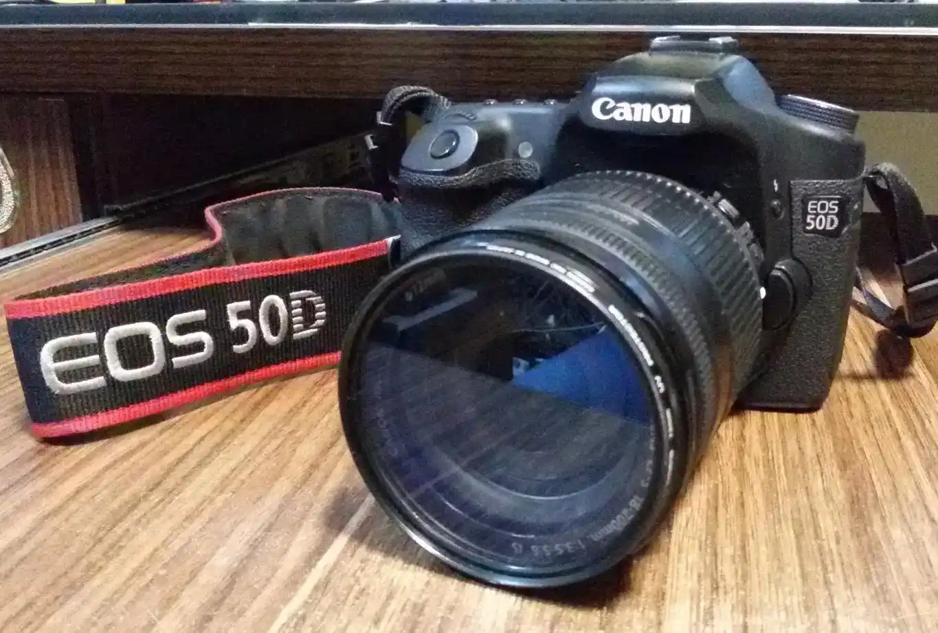 کنون 50D بالنز 200-18 کاملا سالم و تمیز و کم کار دست دو