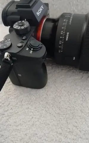 بدنه دوربین سونی آلفا Sony A7R III کم‌کار،در حد نو دست دوم