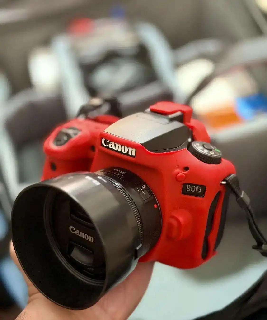 دوربین Canon 90D بسیار تمیز و کم‌کار دست دو