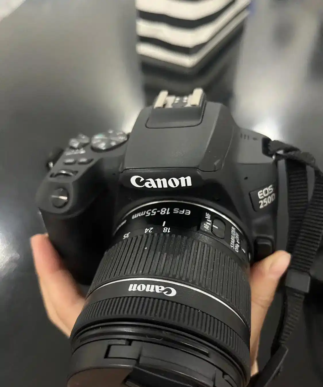 دوربین ۲۵۰d canon دست دو