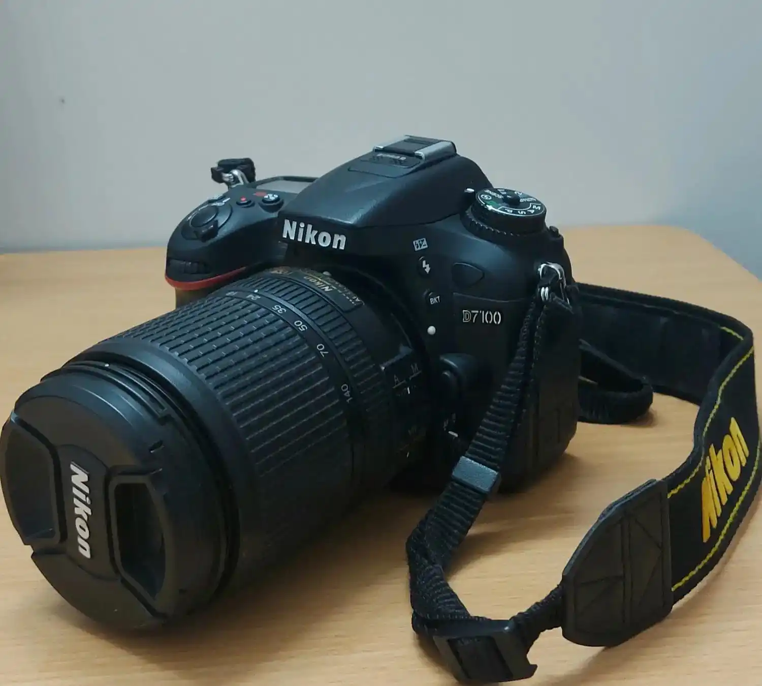 دوربین عکاسی Nikon D7100 دست دو