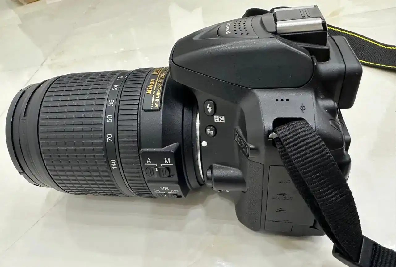 دوربین نیکون D5300 با لنز140-18 دست دو