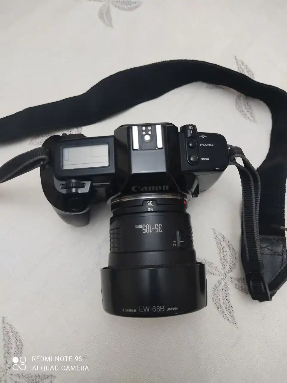دوربین Canon  EOS 650 دست دو