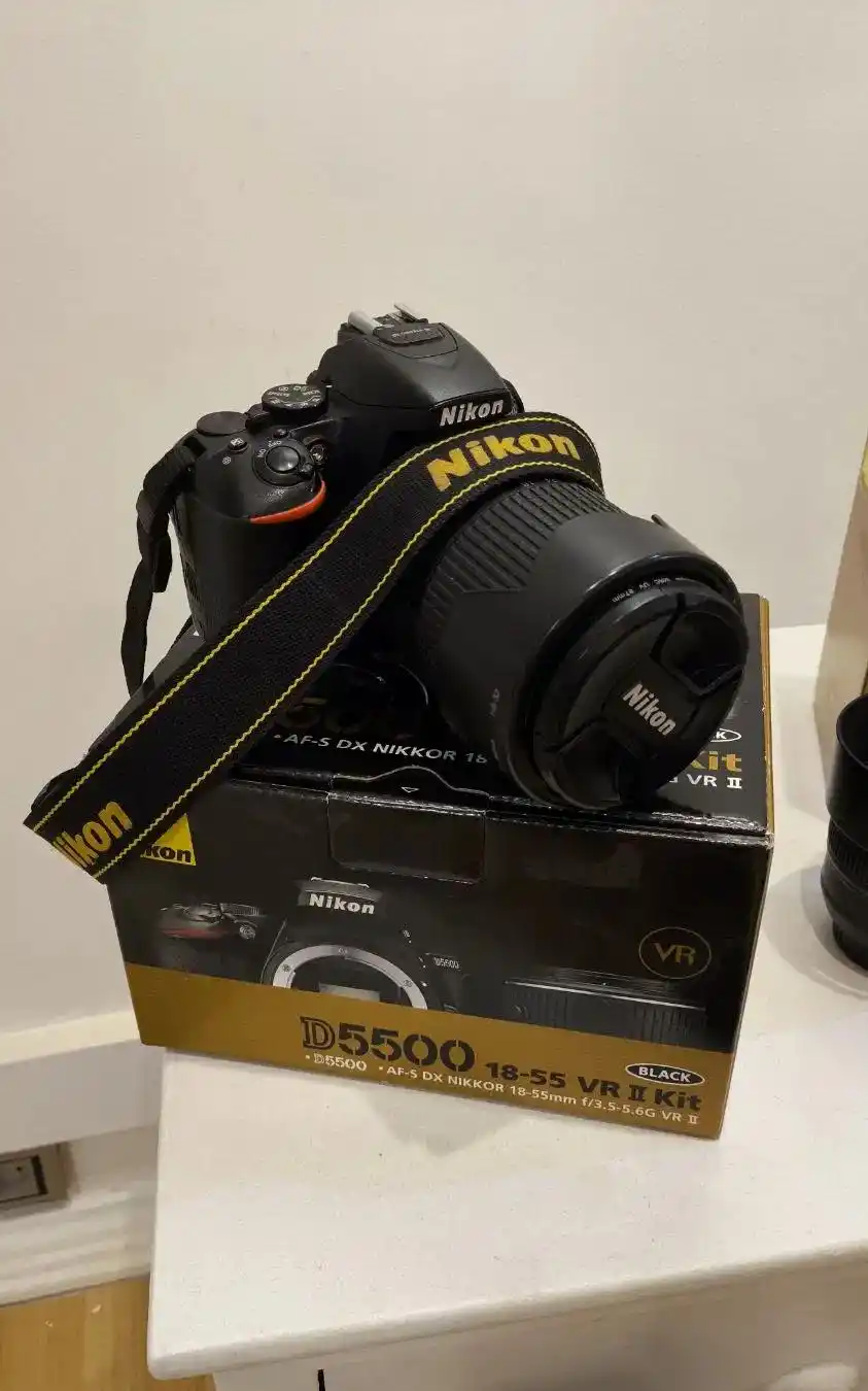 دوربین nikon d5500 دست دو