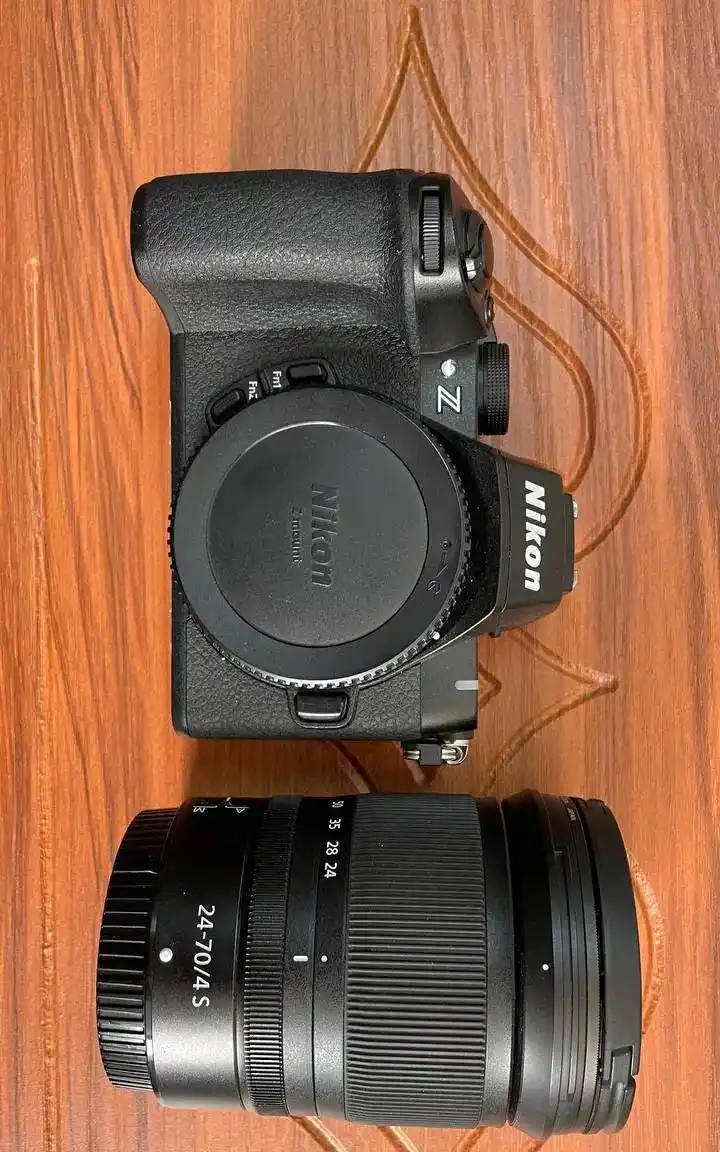 دوربین نیکون Nikon Z50 II لنز Z 24-70 F4/کاملاً نو دست دو
