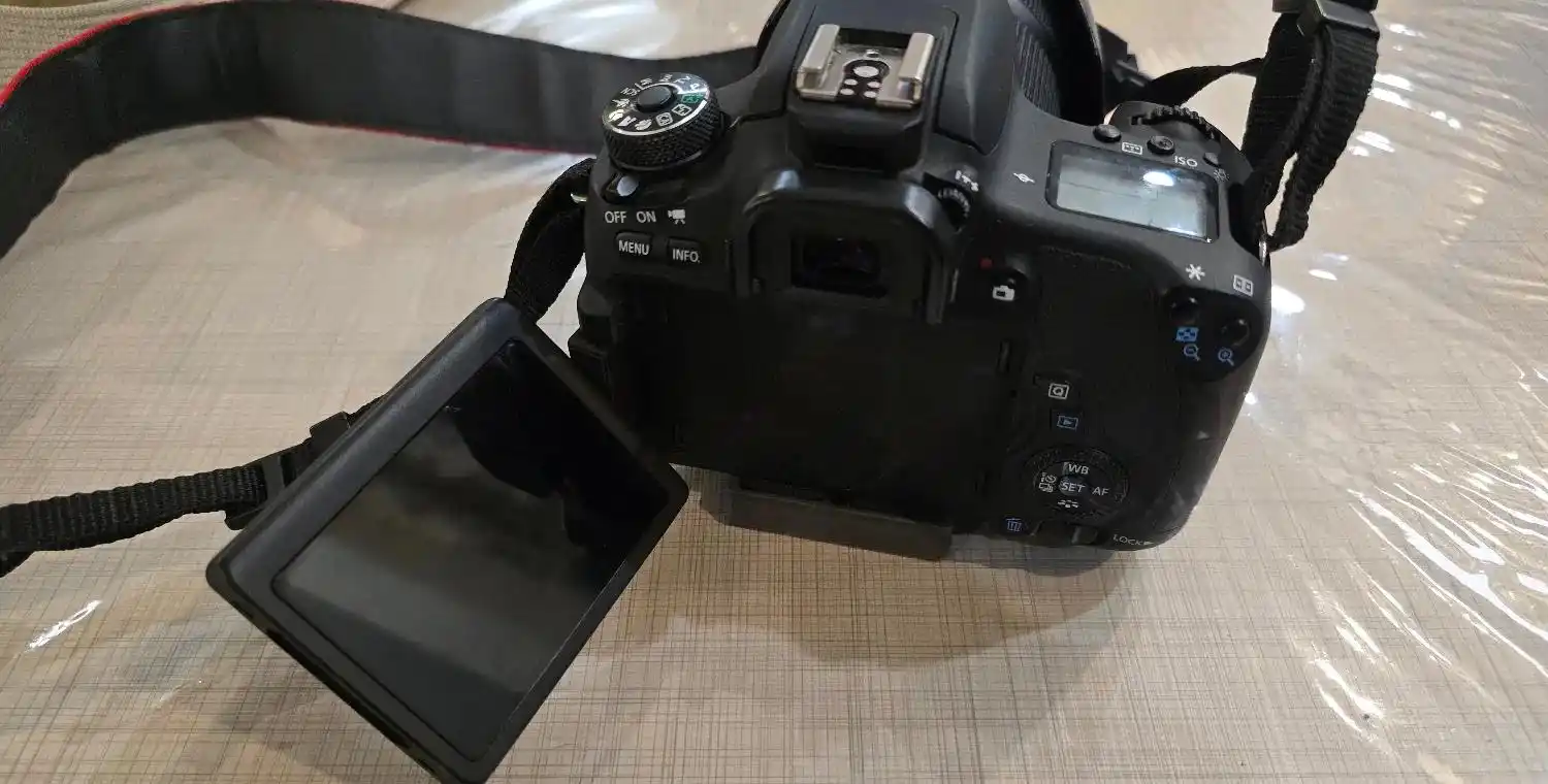 دوربین کانن 760D canon دست دو