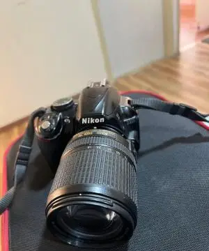 دوربین Nikon D3100  لنز 18-55 VR  تمیز و سالم دست دوم