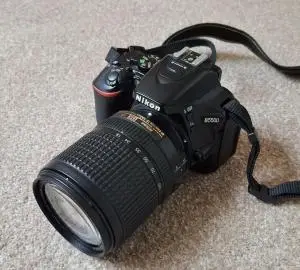 Nikon D5500 18-55mm دست دوم