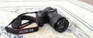 دوربین canon R8 همراه با لنز ۲۴ ۱۰۵ دست دوم