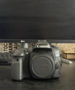 دوربین کانن 80D + 18-55mm IS STM دست دوم