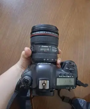 دوربین کانن 5D دست دوم