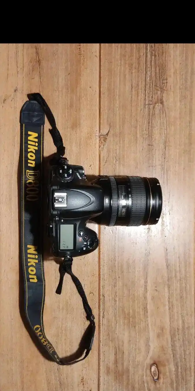 Nikon D800 - نیکون دست دو