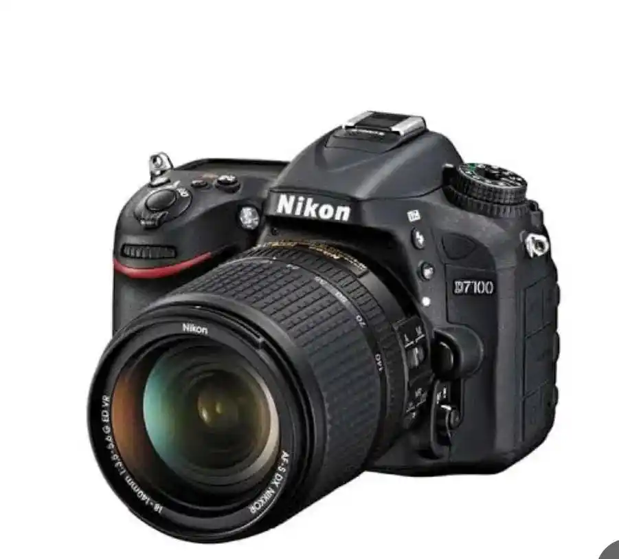 دوربین نیکون d7100 دست دو