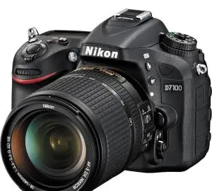 دوربین حرفه ای نیکون | Nikon D7100+18-105mm دست دوم