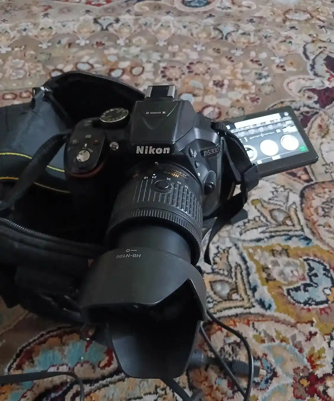 NIKON D5300 LENZ18-55 DX دست دو
