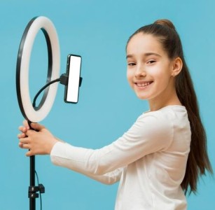 What is standing ring light