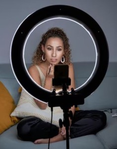 How much is the ring light price
